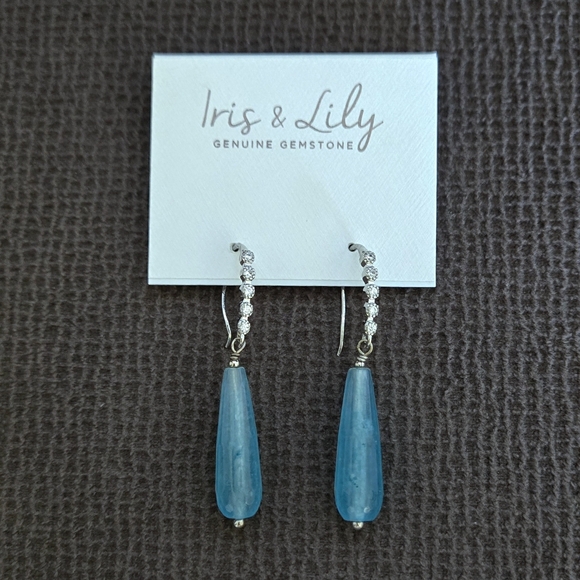 Iris & Lily Blue💙 Teardrop💧Gemstone Earrings - Picture 8 of 14